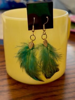 Green Feather Earrings- NWT - Hand Crafted